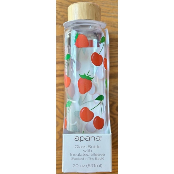 NWT Apana Glass Bottle with Insulated Sleeve 20 oz. Strawberries and Cherries - Picture 1 of 4